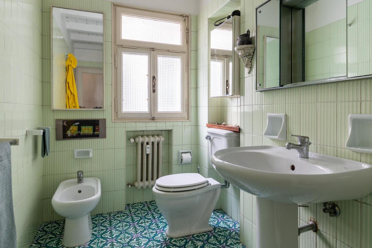 Italy Prestigious Guest House โบโลญญา ภายนอก รูปภาพ